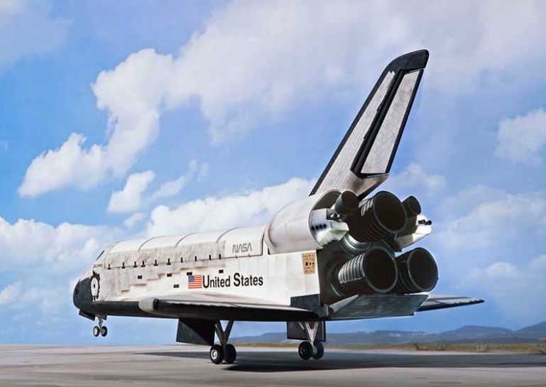 Plastic ModelKit vesmír 04544 - Space Shuttle Atlantis (1:144)