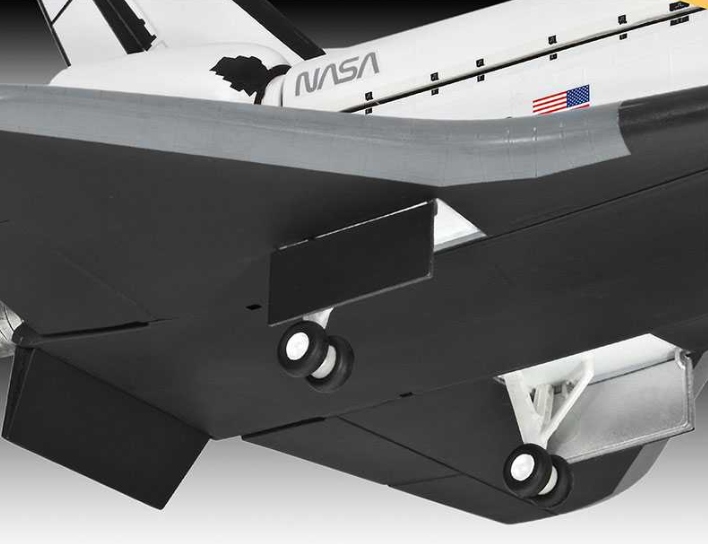 Plastic ModelKit vesmír 04544 - Space Shuttle Atlantis (1:144)
