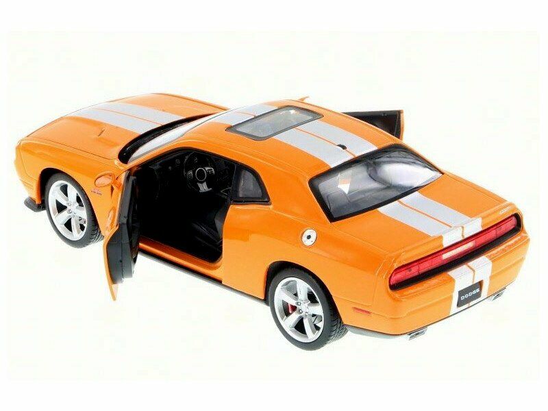 Welly Dodge Challenger SRT, Oranžový 1:24