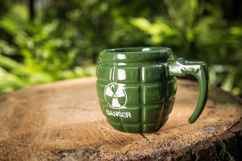 Gadget Master Granátový hrnek DANGER 460 ml. Zelený