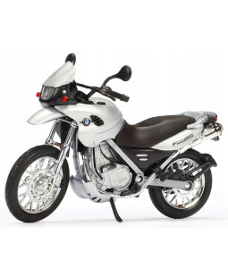 Welly BMW F 650 GS (silver) 1:18