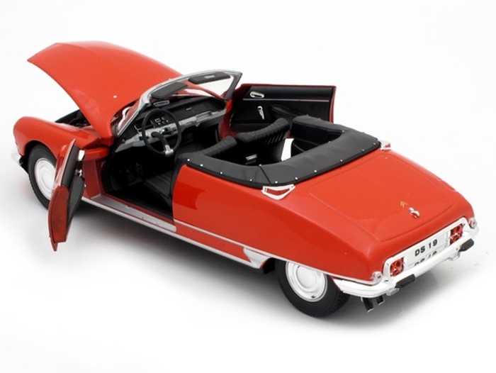 Welly MOQ Citroën DS 19 Cabriolet Convertible Červený 1:24