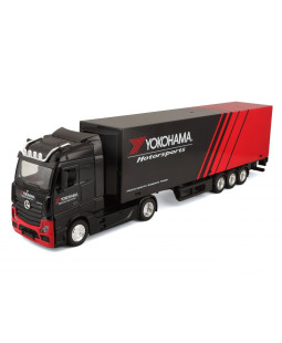 Bburago kamion Mercedes Benz Actros Gigaspace Yokohama 1:43