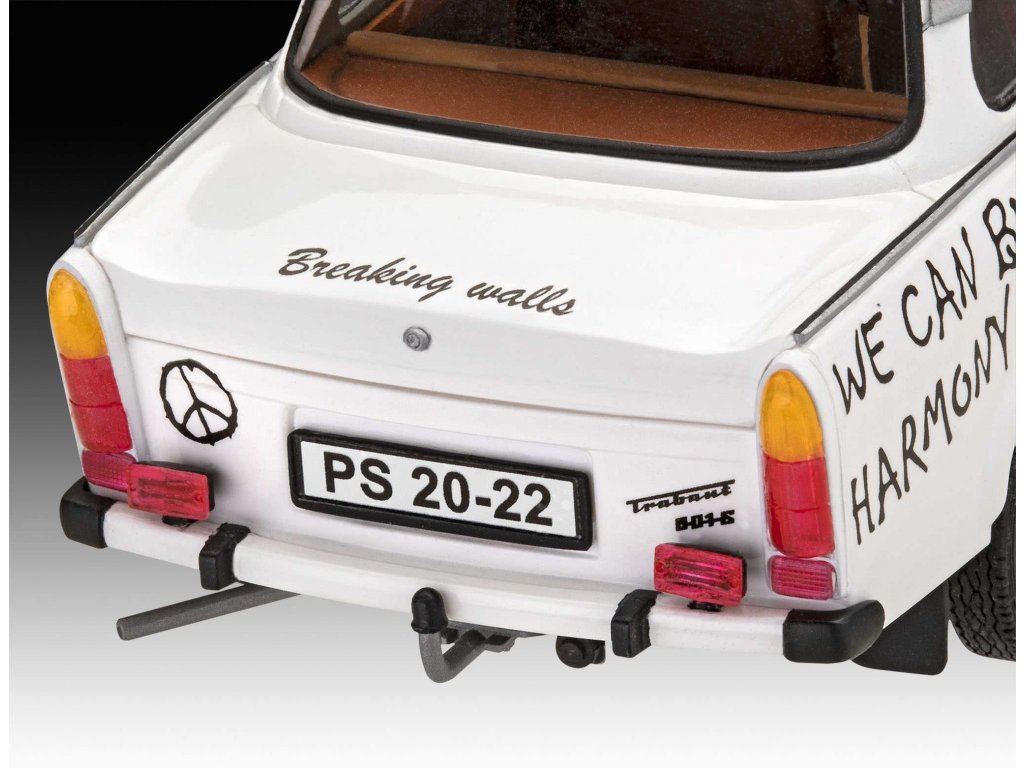 Revell Plastic ModelKit auto 07713 Trabant 601S Builder's Choice (1:24)