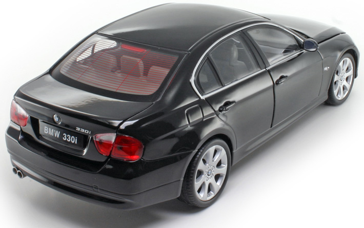 Welly BMW 330i, Černé 1:24