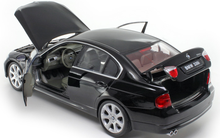 Welly BMW 330i, Černé 1:24