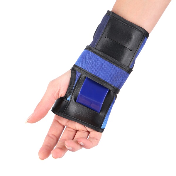 Souprava chráníčů NILS Extreme H734 modrá, vel. M