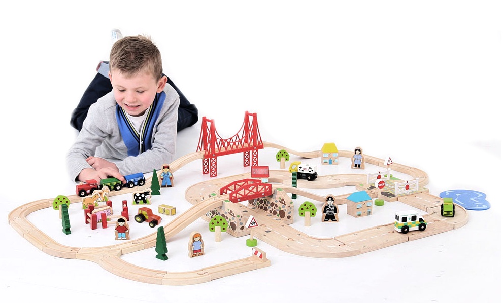 Bigjigs Rail dřevěná vláčkodráha s venkovskou cestou - 80 dílů