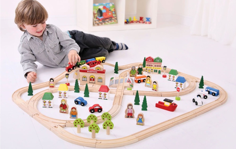 Bigjigs Rail dřevěná vláčkodráha Město a vesnice - 101 dílů