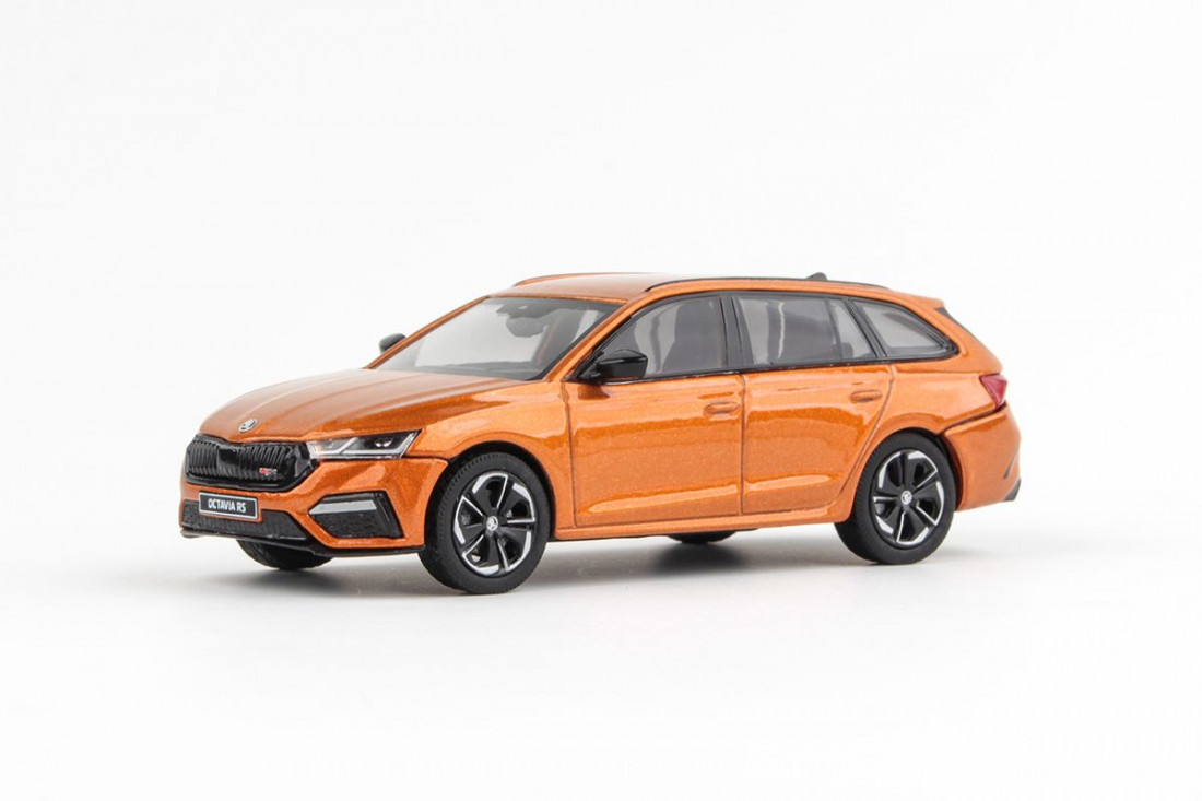 Abrex Škoda Octavia IV Combi RS (2020) Oranžová Phoenix Metalíza 1:43