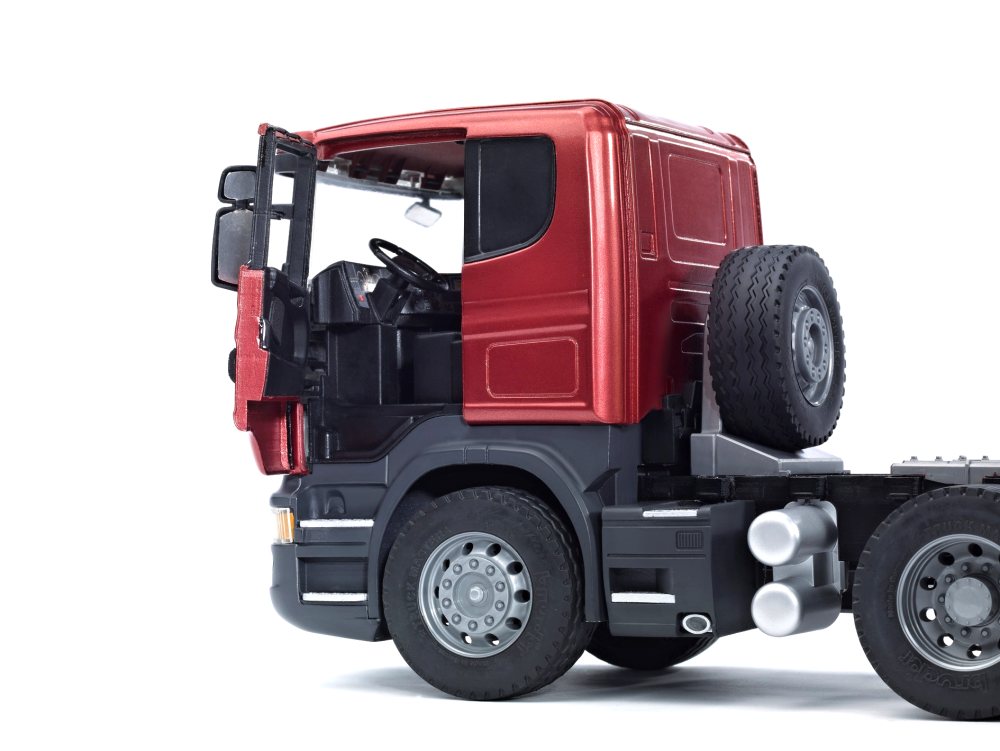 Bruder 3555 Scania tahač s buldozerem CAT