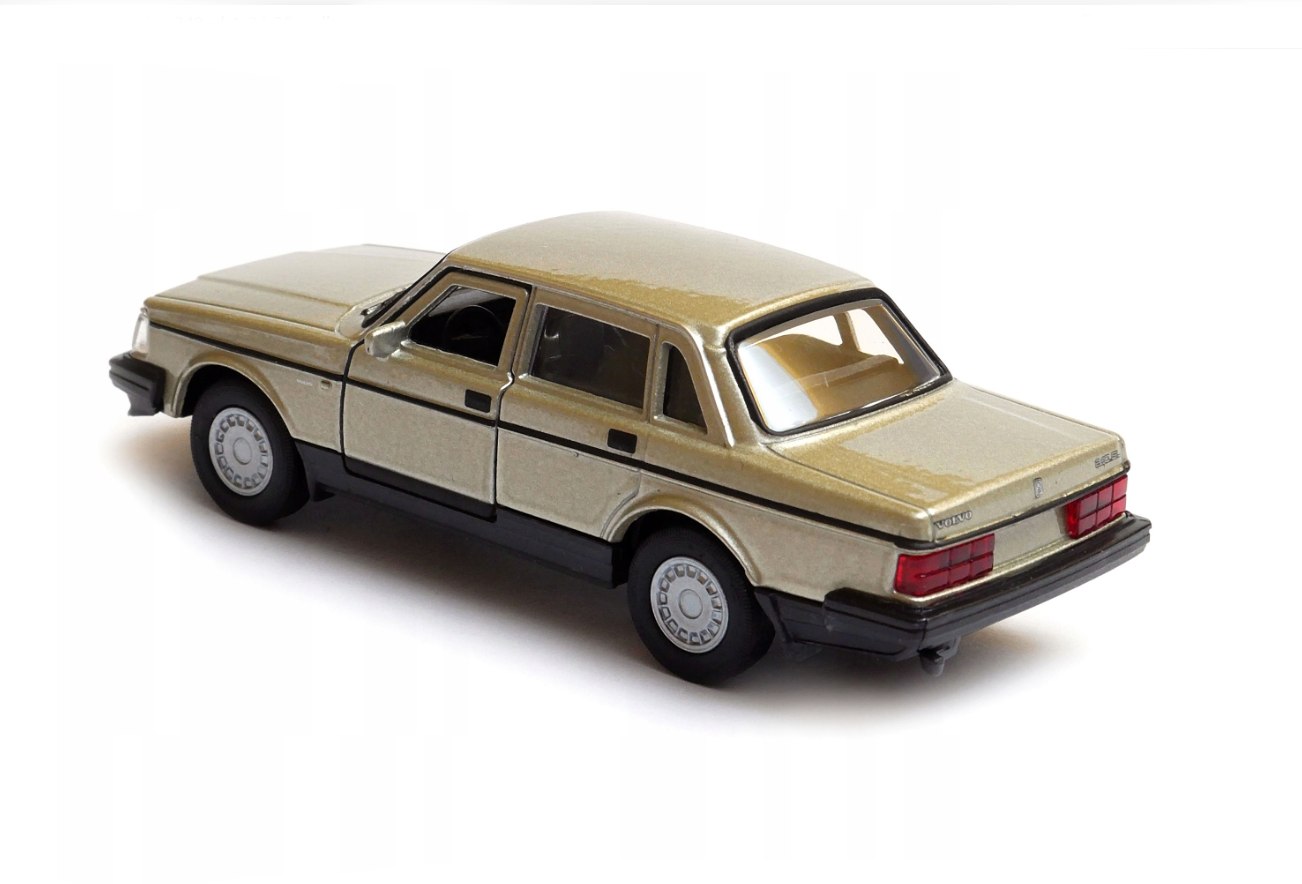 Welly Volvo 240 GL, Gold 1:34-39