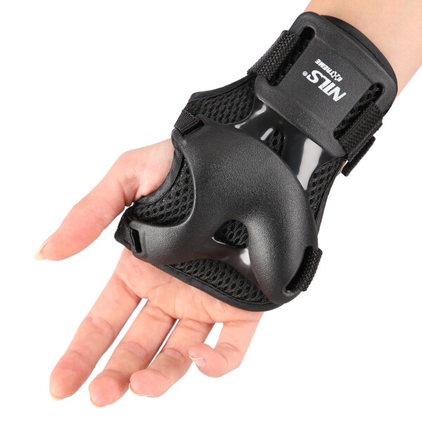 Souprava chráníčů NILS Extreme H8334 černá, vel. S