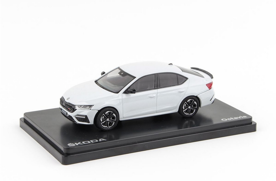 Abrex Škoda Octavia IV RS (2020) Bílá Moon Metalíza 1:43