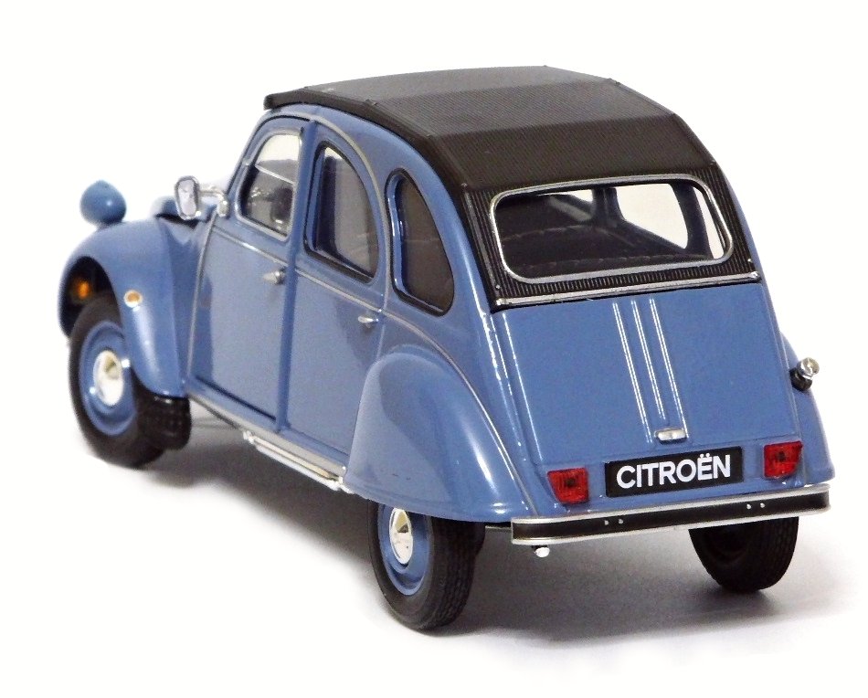 Welly Citroen 2CV 6 Charleston Blue 1:24