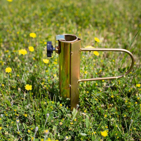 Zapichovací stojan na slunečník NILS Camp NC7817, délka 40cm, průměr 35 mm