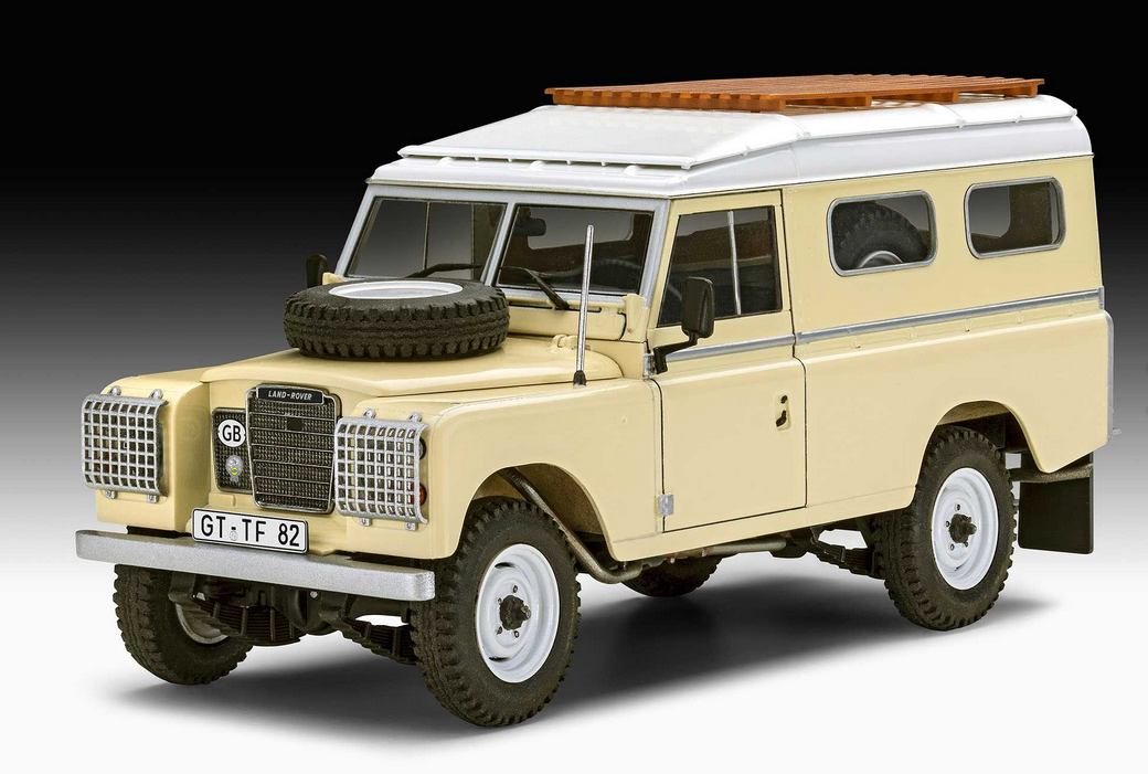 Revell ModelSet auto 67056 Land Rover Series III LWB (commercial) (1:24)