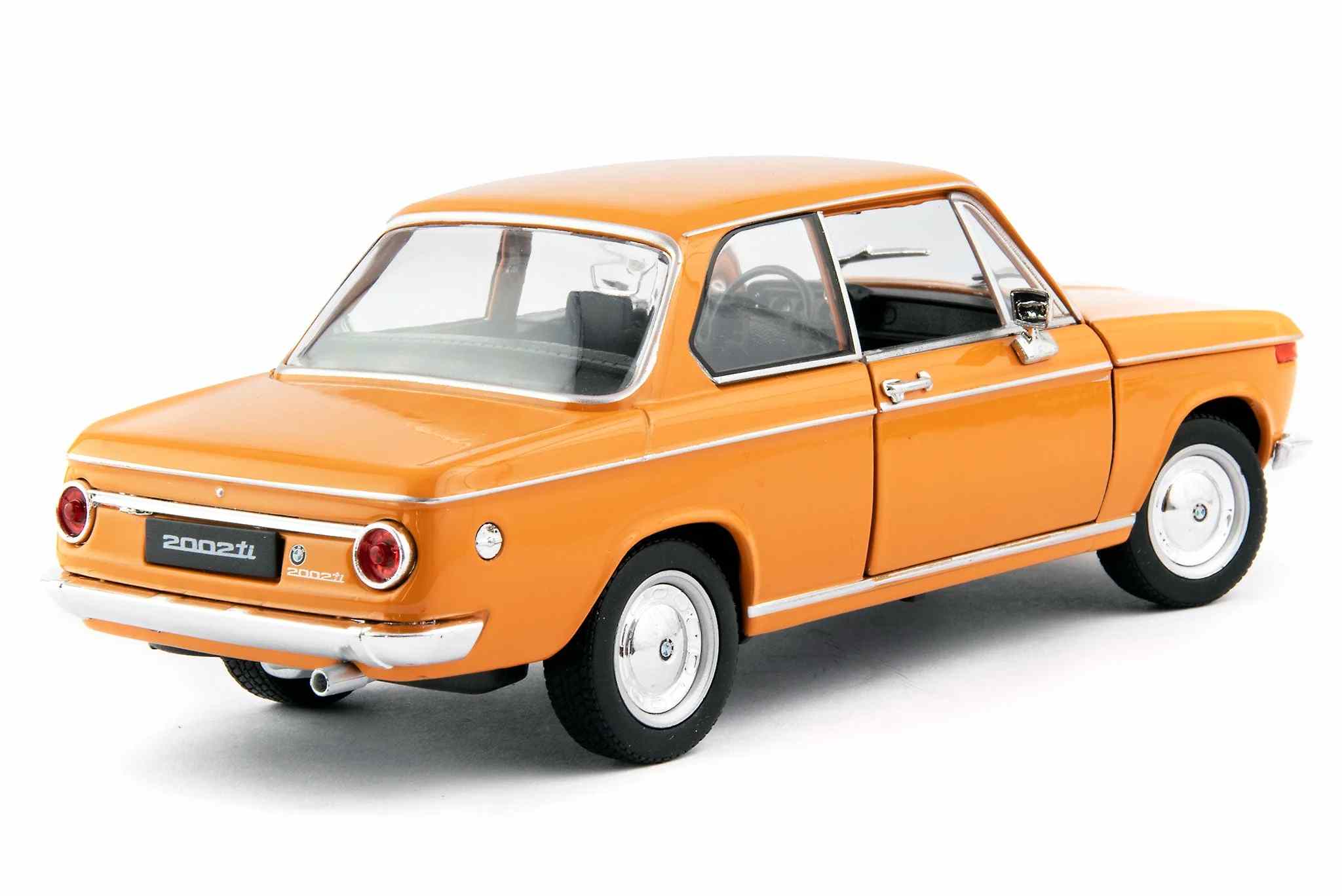 Welly BMW 2002 ti oranžové 1:24