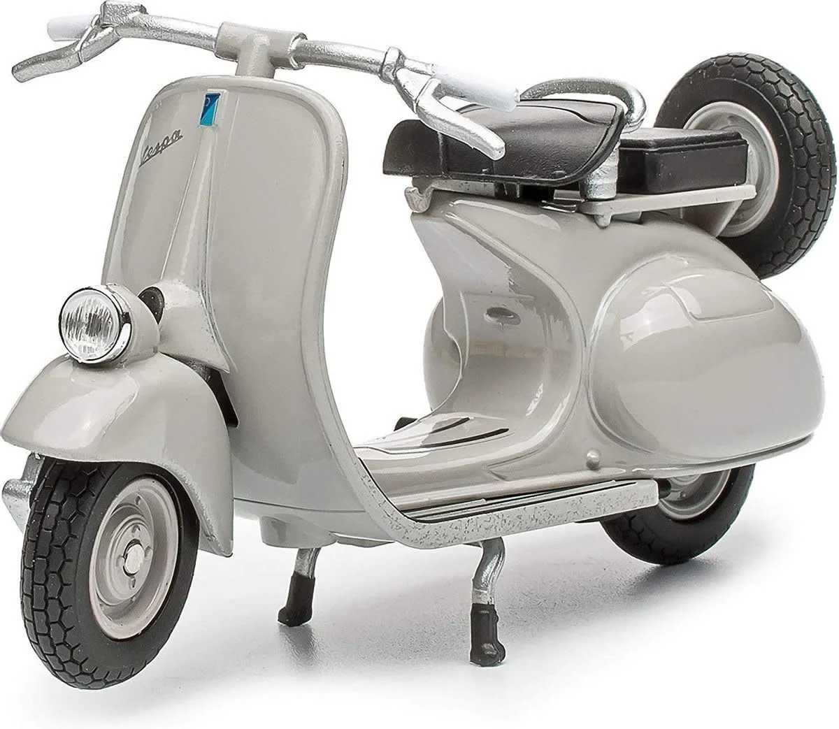 Welly Vespa 1953 125cc (light grey) 1:18