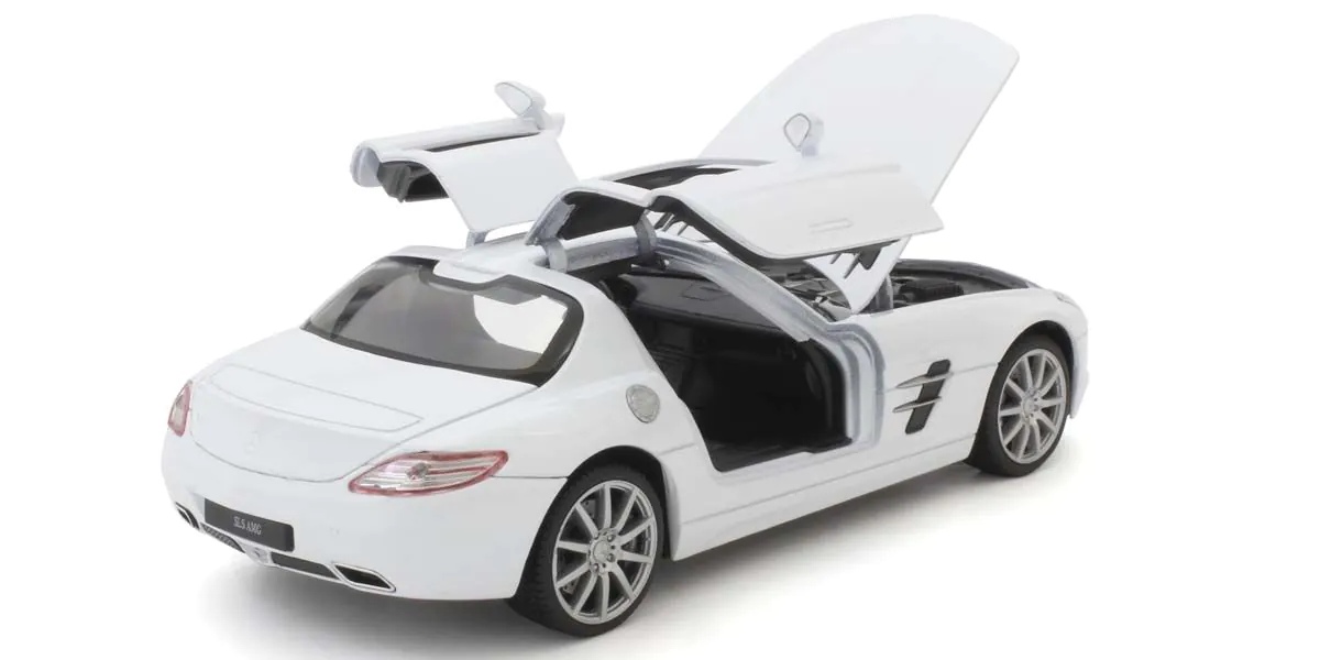 Welly Mercedes Benz SLS AMG bílý 1:24