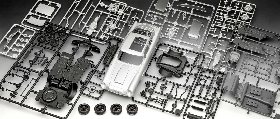 Revell Aston Martin DB5, James Bond 007 - Goldfinger (Easy-Click System, Model Set) 1:24