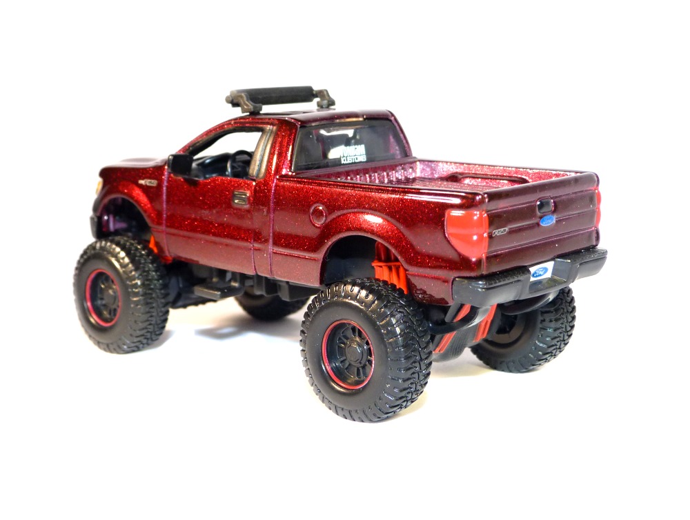 Maisto Ford F-150 XL 4x4, Červený 1:50