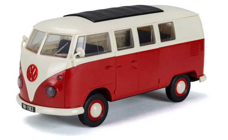 Airfix Quick Bulid J6017 Volkswagen Camper Van, Červený