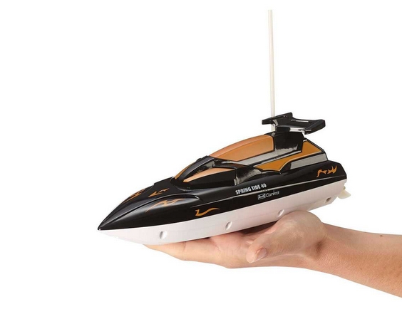 Revell 24136 RC loď Spring Tide 40