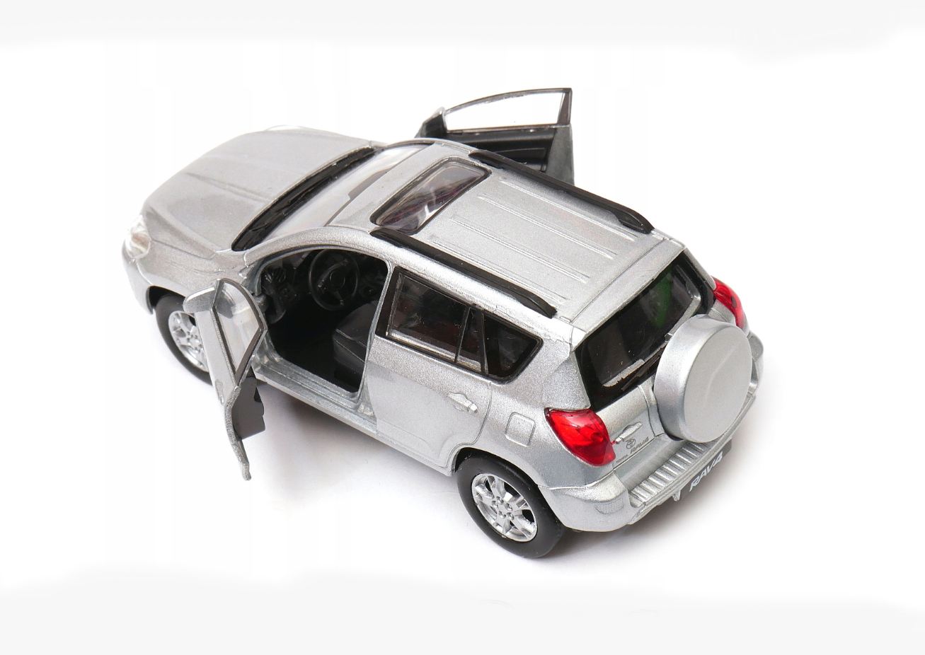 Welly Toyota RAV4, Stříbrná 1:34-39