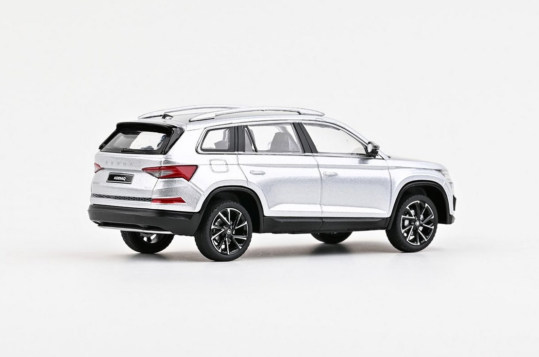 Abrex Škoda Kodiaq FL (2021) Stříbrná Brilliant Metalíza 1:43