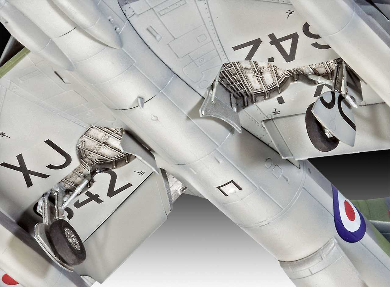Revell ModelKit letadlo, 100 Years RAF Hawker Hunter FGA.9 (1:72)