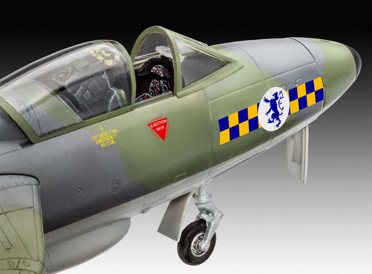 Revell ModelKit letadlo, 100 Years RAF Hawker Hunter FGA.9 (1:72)