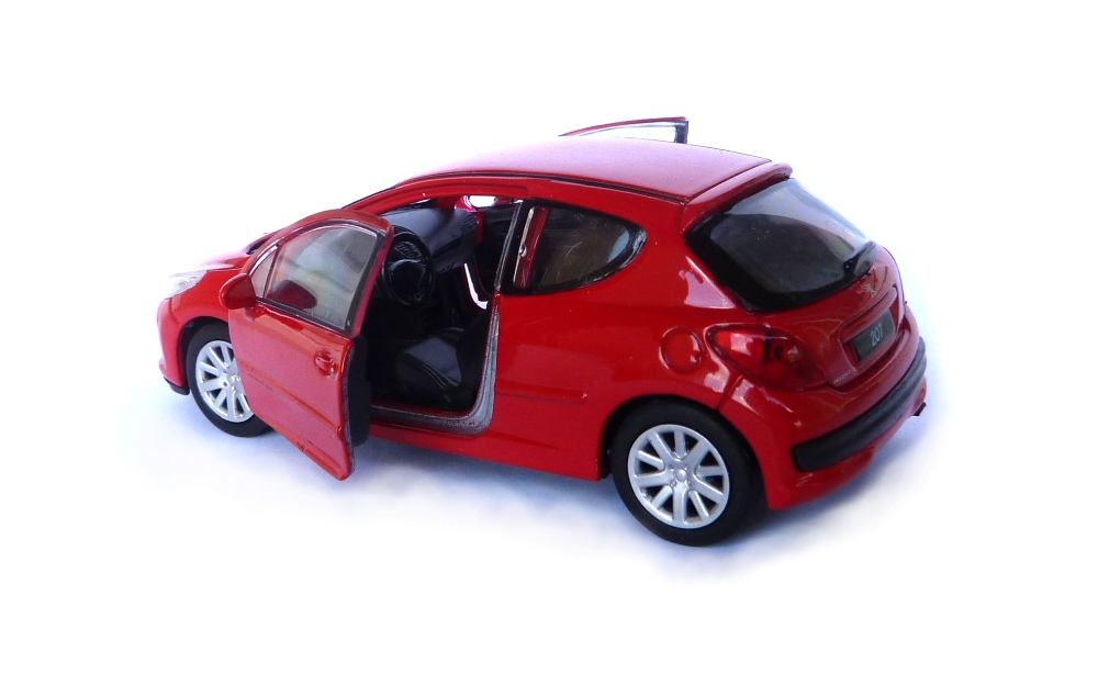 Welly Peugeot 207, Červený 1:34-39