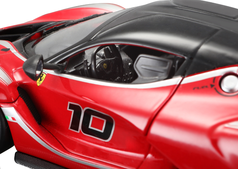 Maisto Kit Ferrari FXX-K, Červené 1:24