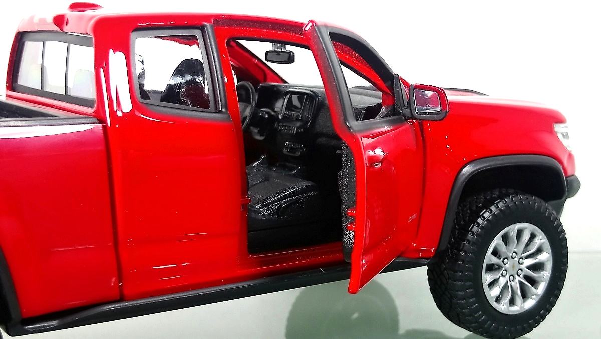 Maisto Chevrolet Colorado ZR2 (2017), Červený 1:24
