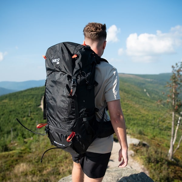 Turistický batoh NILS Camp NC1992 Nordkapp, černý, 65 litrů