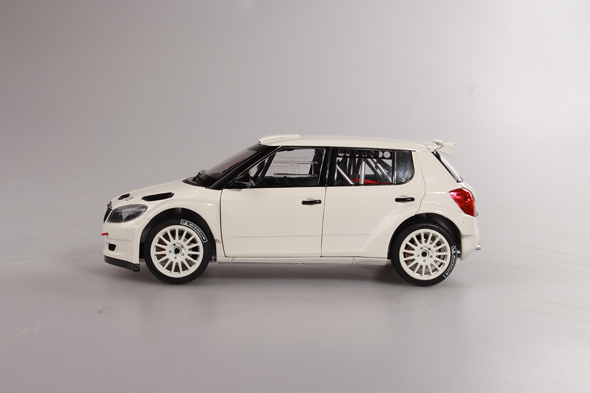Abrex Škoda Fabia II FL S2000 (2010) Bílá 1:18