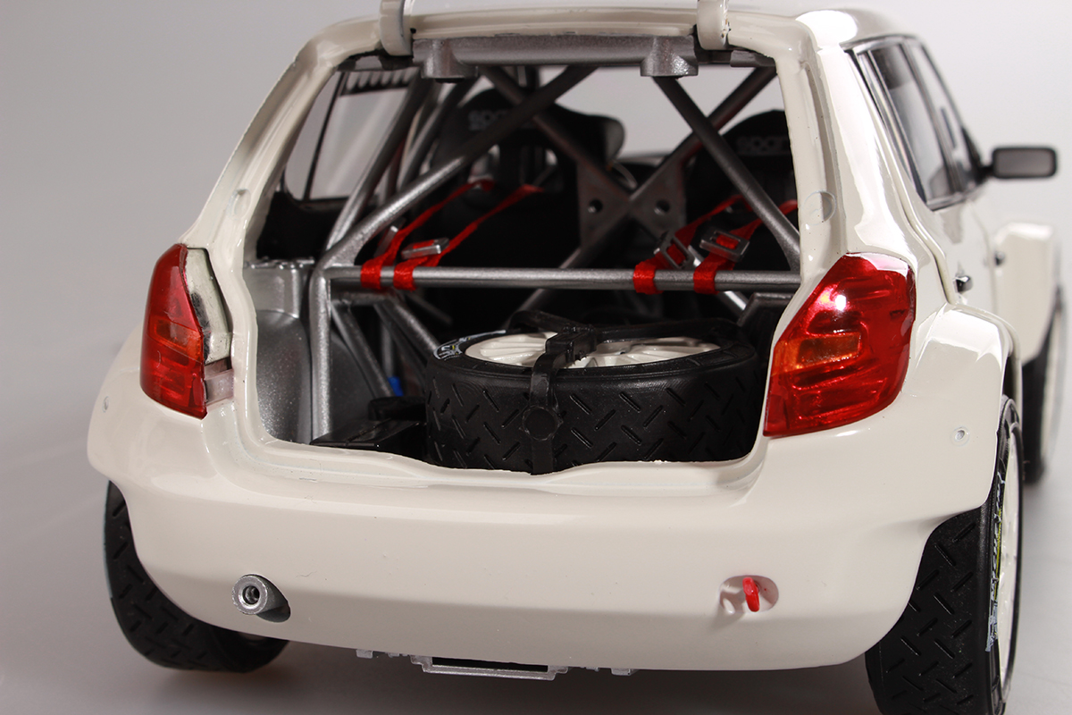 Abrex Škoda Fabia II FL S2000 (2010) Bílá 1:18