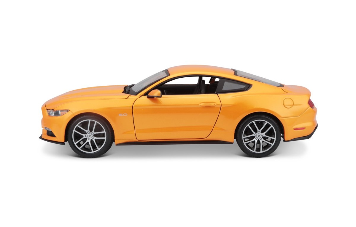 Maisto Ford Mustang 2015 Oranžový 1:18