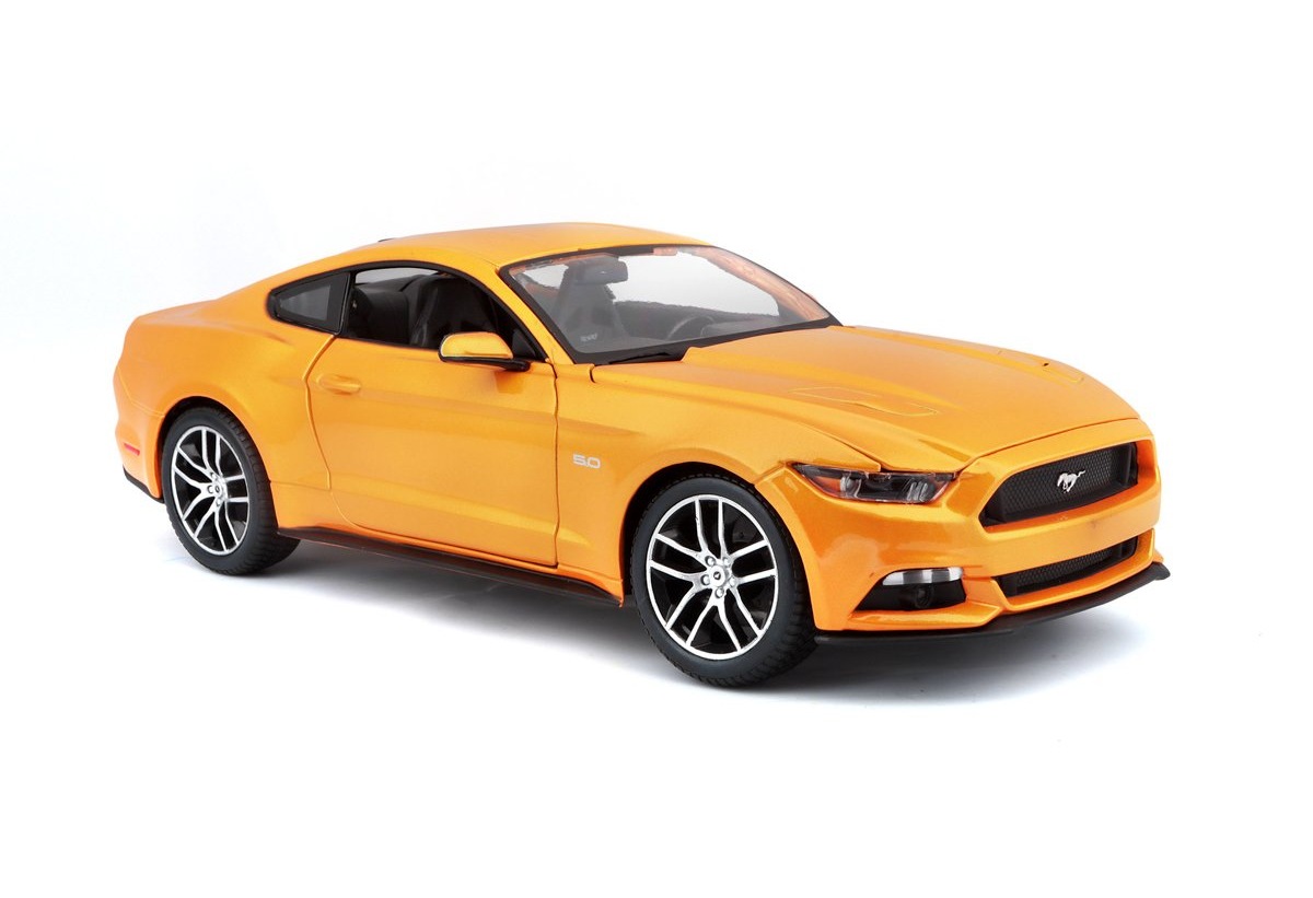 Maisto Ford Mustang 2015 Oranžový 1:18