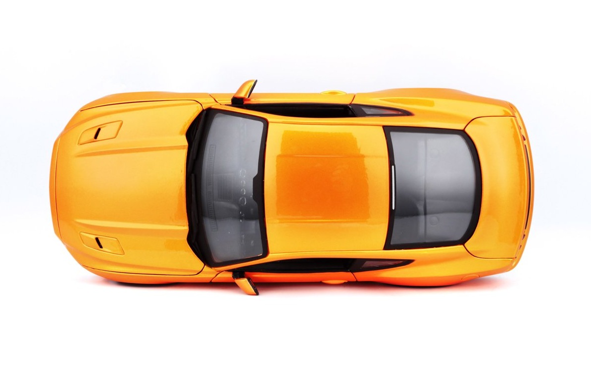 Maisto Ford Mustang 2015 Oranžový 1:18