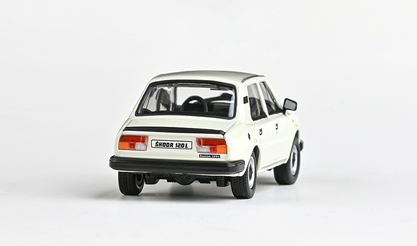 Abrex Škoda 120L (1984) Bílá Ledová 1:43