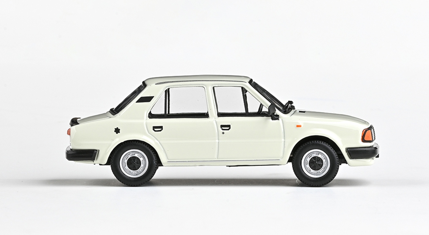 Abrex Škoda 120L (1984) Bílá Ledová 1:43