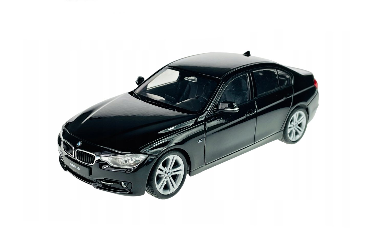 Welly BMW 335i, Černé 1:24
