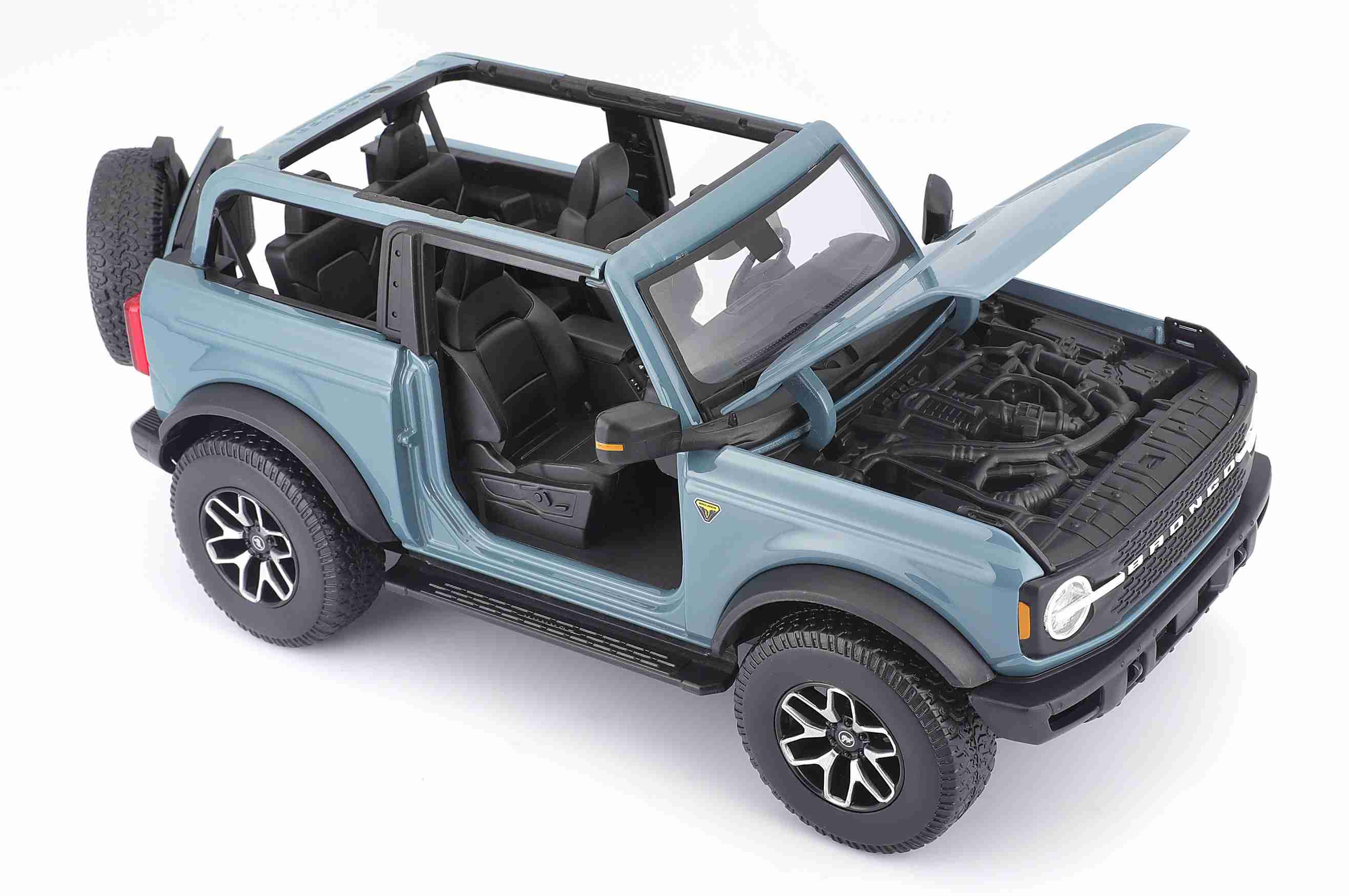 Maisto Ford Bronco Badlands (bez dveří) 2021, Modrý 1:18