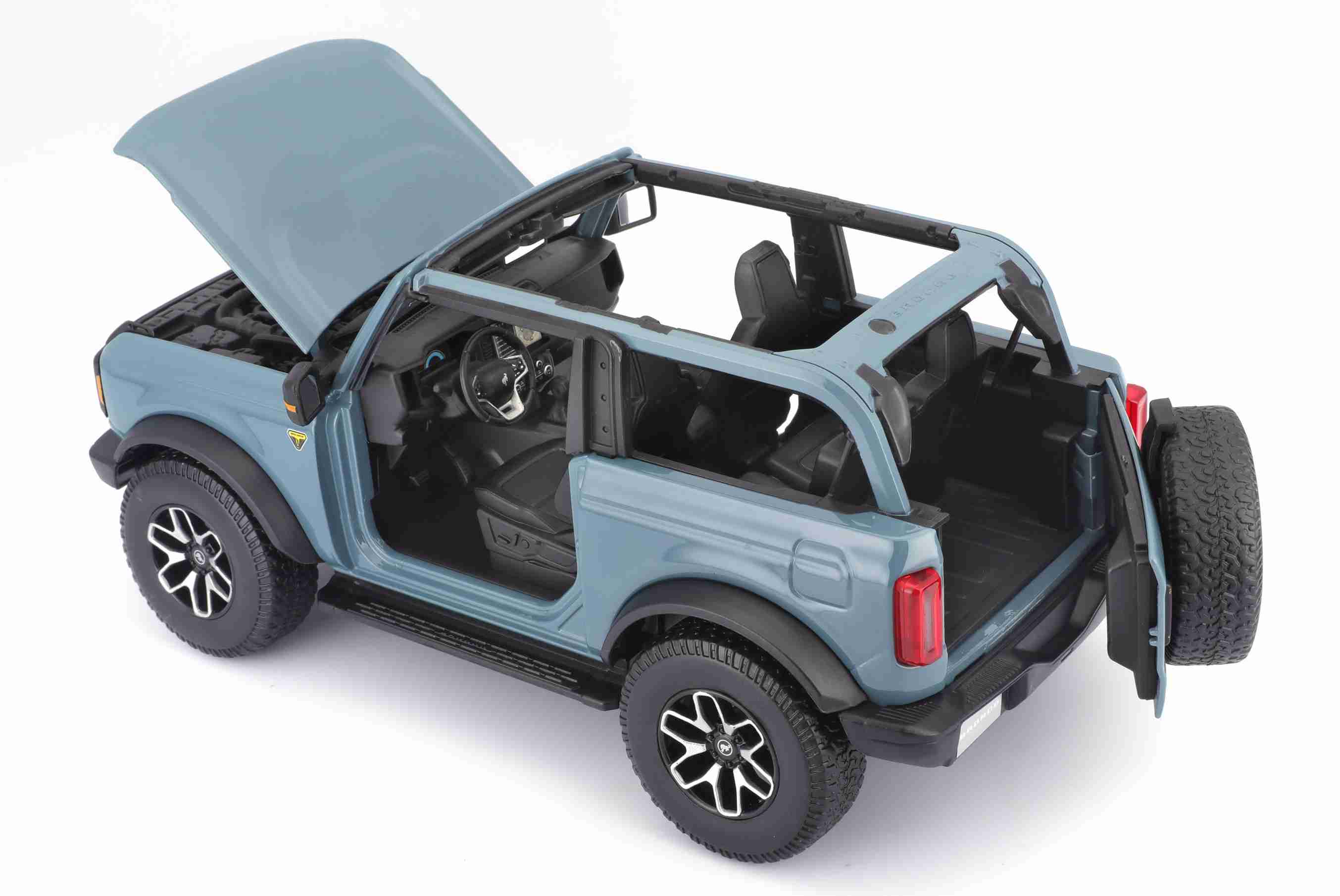 Maisto Ford Bronco Badlands (bez dveří) 2021, Modrý 1:18