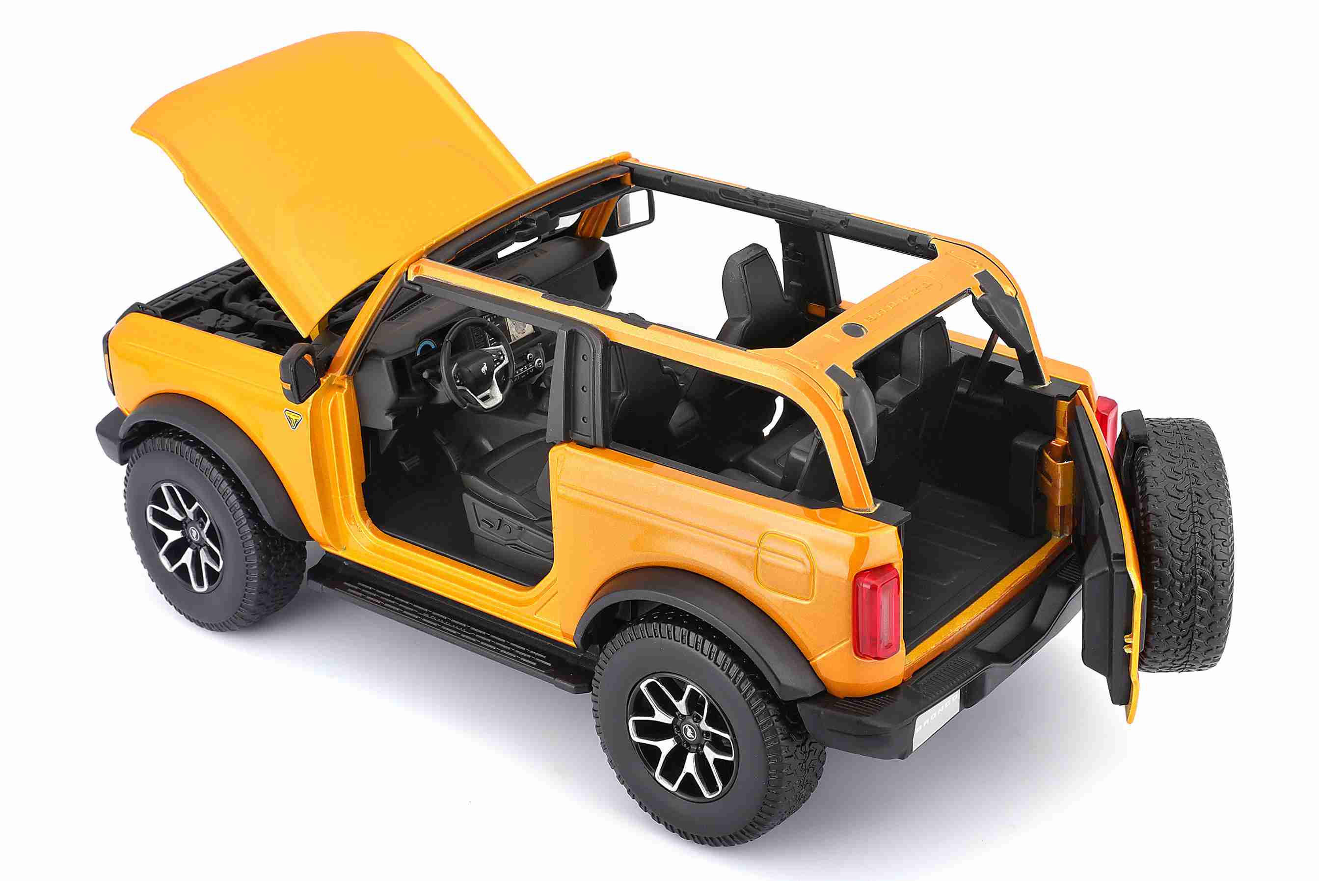 Maisto Ford Bronco Badlands (bez dveří) 2021, oranžová 1:18