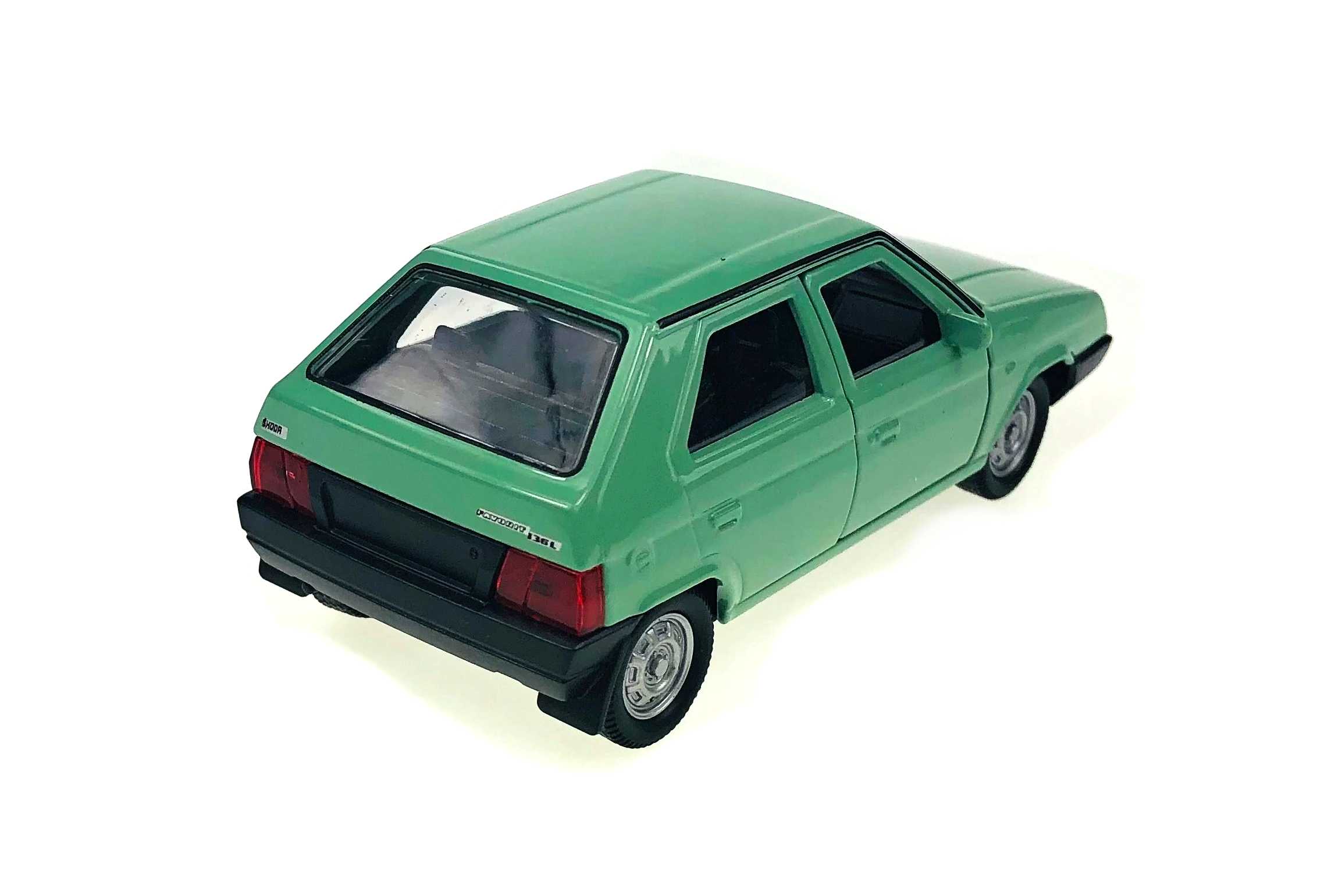 Welly Škoda Favorit Light green 1:38