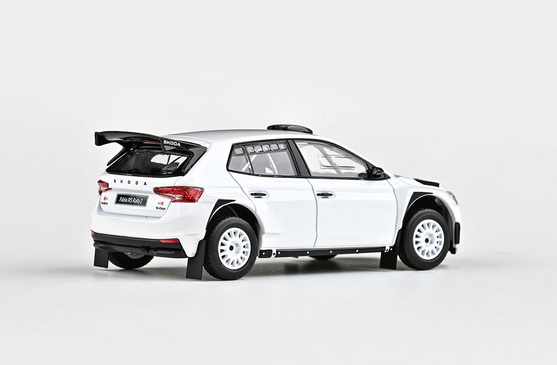 Abrex Škoda Fabia IV RS Rally2 (2022) Šotolinová kola 1:43 - Bílá