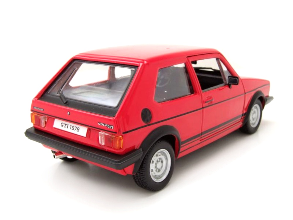 Bburago VW Golf MK1 1974 červený 1:24